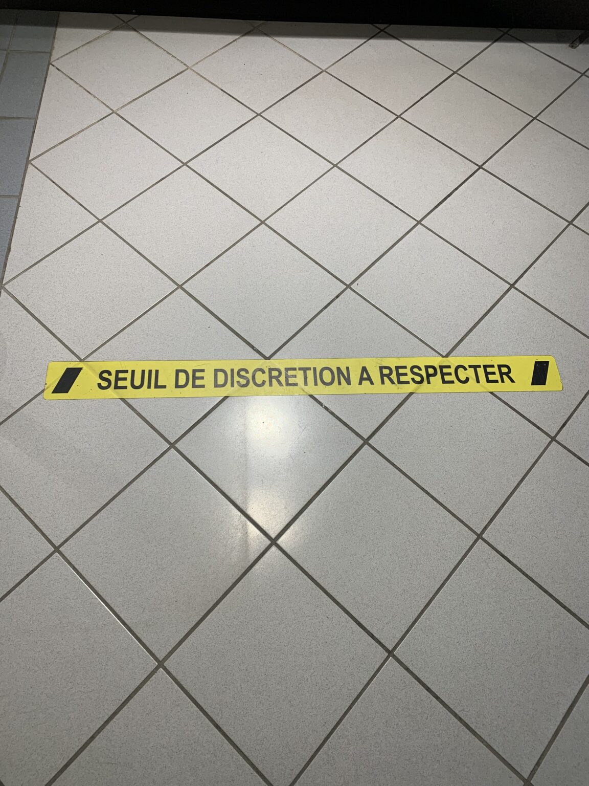 Veuillez respecter la zone de discrétion