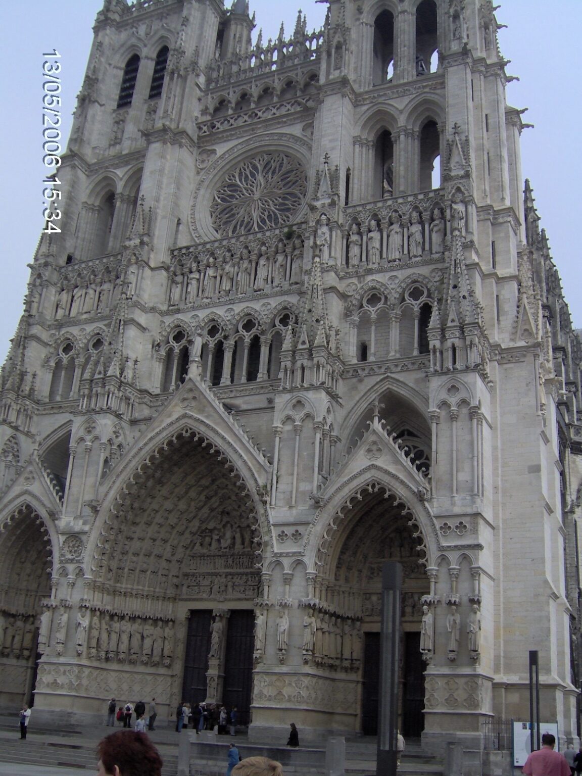 [Où étais-je le... ?] 13 mai 2006 : devant la Cathédrale d'Amiens