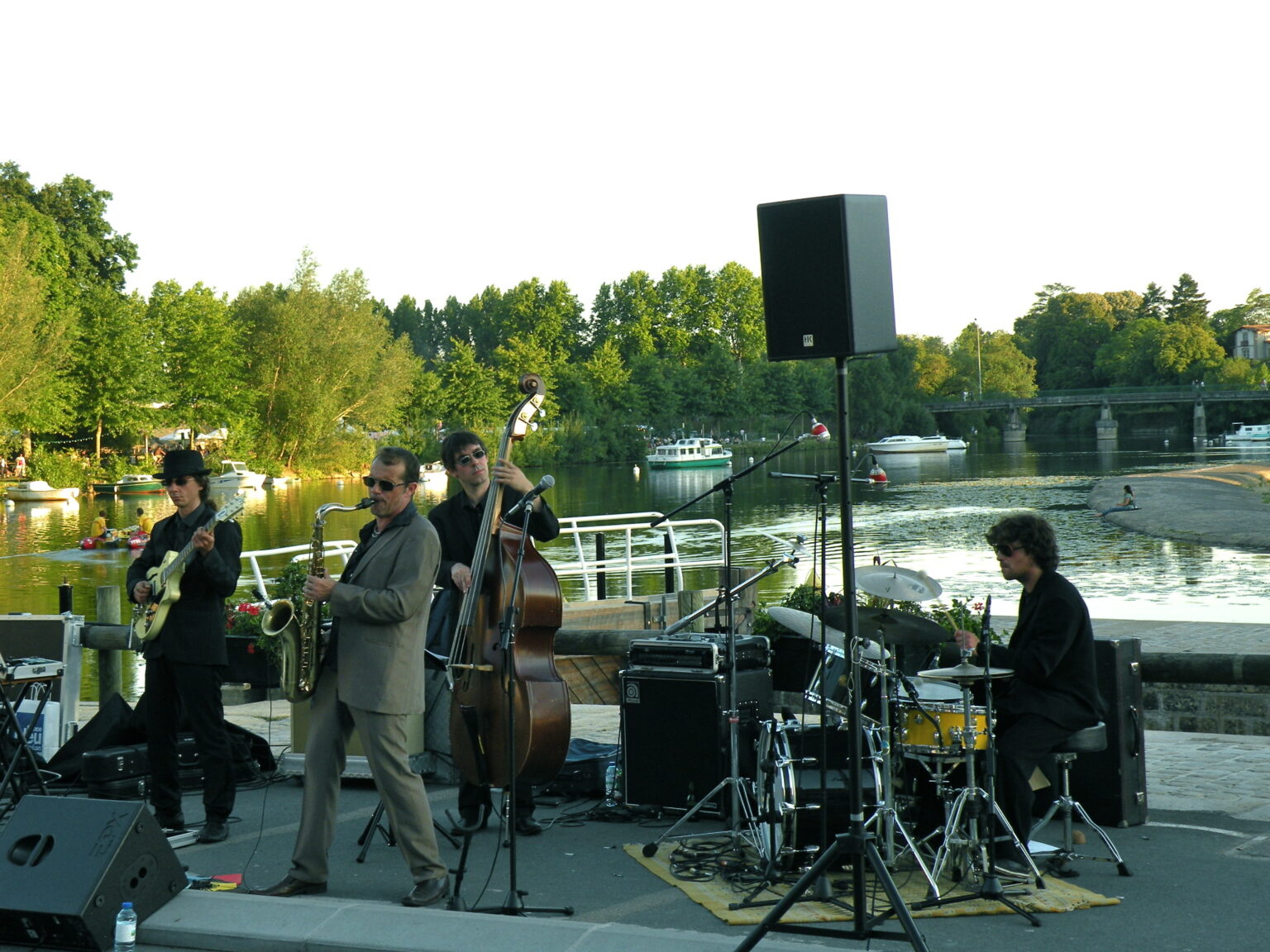 [Où étais-je le... ?] 25 juin 2011, à un concert de Lulu La Nantaise à Vertou (44)
