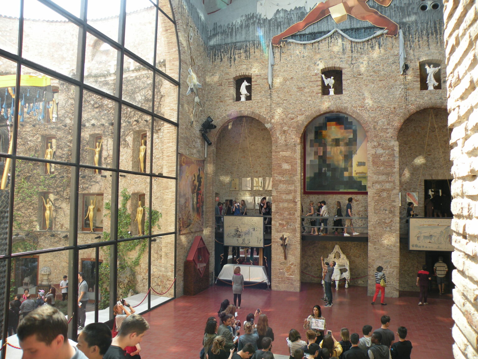 [Où étais-je le... ?] 11 avril 2017, dans le théâtre-musée Dali à Figuérès
